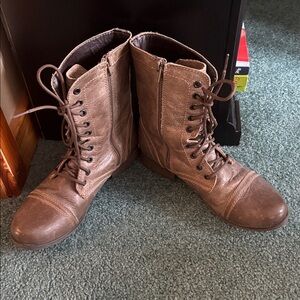 🎵These boots were made for walking 🎵